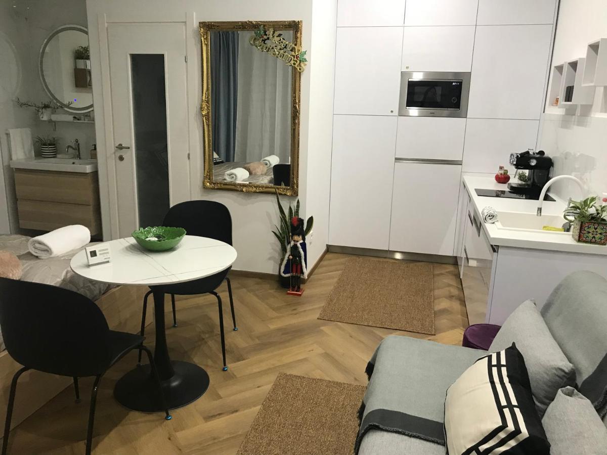 Greatforest Rosehill 2 Apartman -Bmw- Debrecen Exterior photo